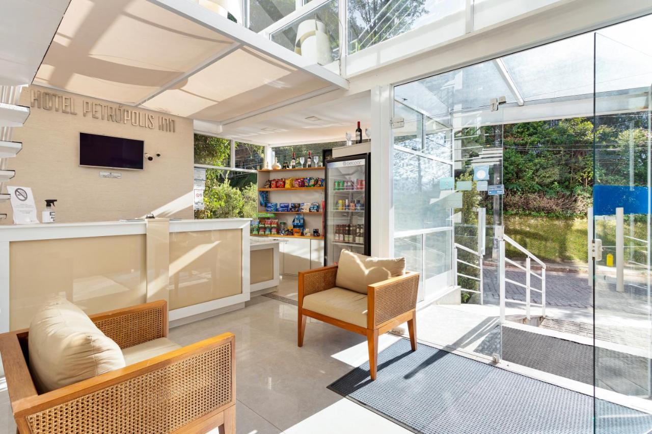 Hotel Petropolis Inn エクステリア 写真